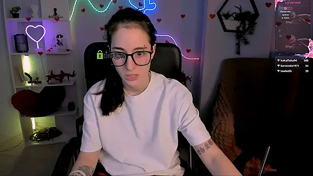 khloebeauty: онлайн-секс-чат