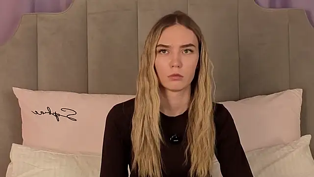 NikkiRyx Live XXX-Chat