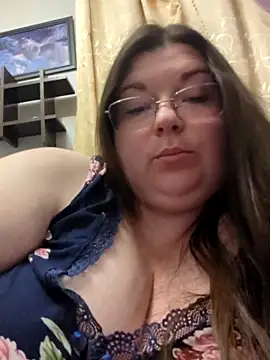 BrookeStreams Show in webcam