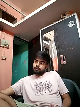 Show modela soniriyaa010101 na web-kameri