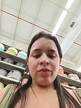 Julieth_hot-69: απευθείας συνομιλία ΧΧΧ