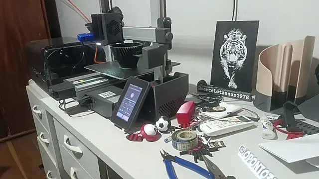 Mineirinho44のライブXXXチャット