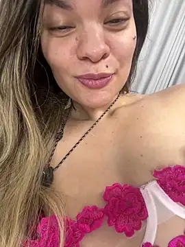 Chat XXX ao vivo de Zyrella