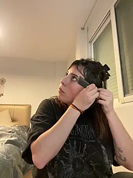 coraima333 Show in webcam