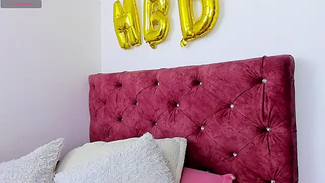 XXX chat uživo modela skyhotgirll