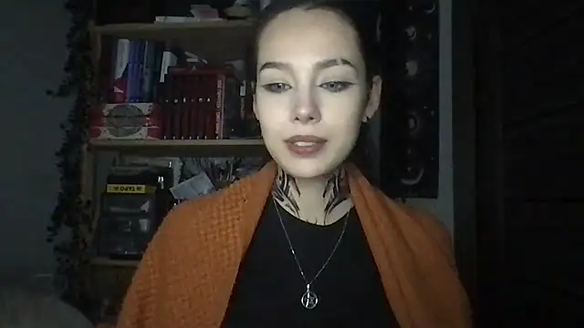 Yuna5343 Adlı Modelin Canlı XXX Sohbeti