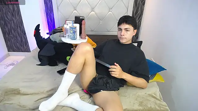 Онлайн чат XXX Samu_Hott