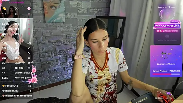 Camilavill 现场XXX聊天