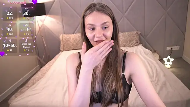 Chat XXX en directo de DiamondGoldie