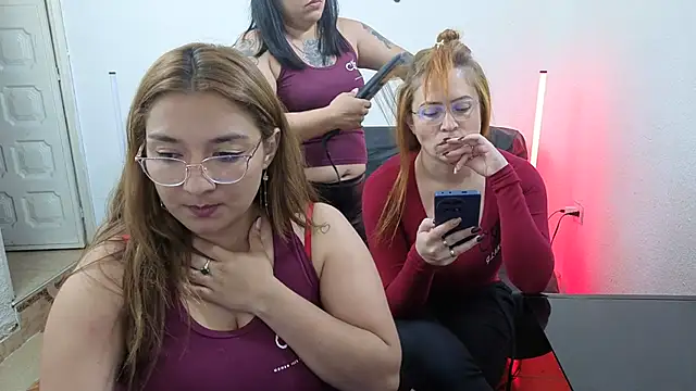 lesb_milf's Live XXX Chat