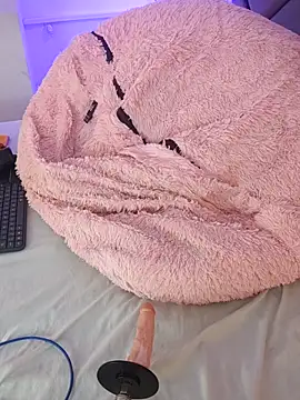 LunaaCurly 现场XXX聊天