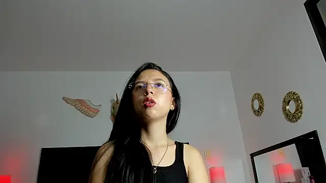 Natalye_23 现场XXX聊天