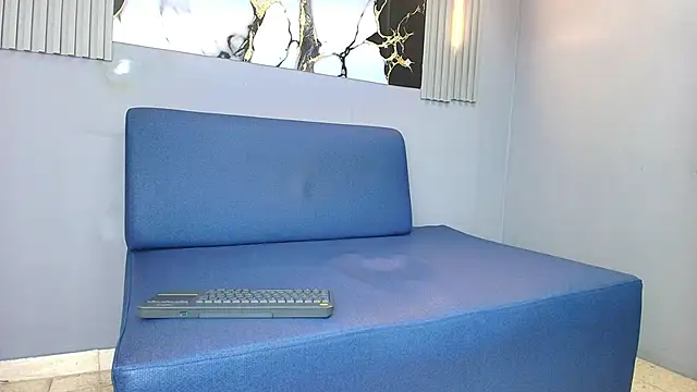 Show modela GOMEZZ_07 na web-kameri