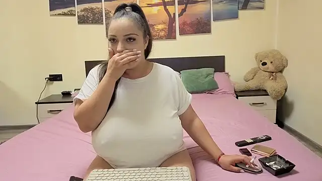 Živý XXX chat adelline