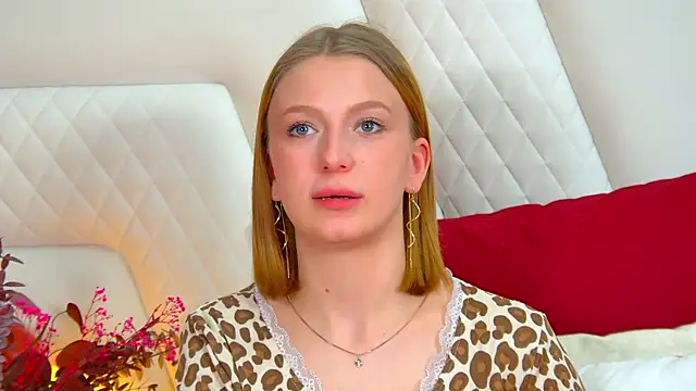 BeatriceBinoche Chat XXX live