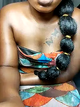 Hugemassivebootie Live XXX-chat