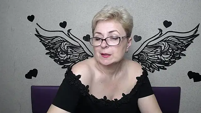 EmiliaGree 现场XXX聊天