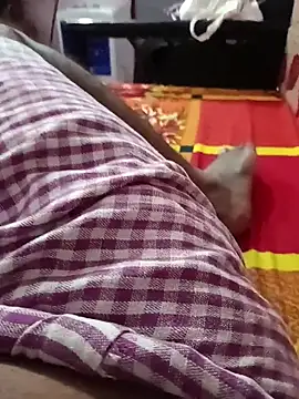 Punebigcock49のライブXXXチャット