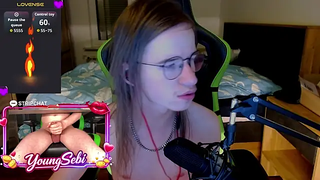 YoungSebi – Naživo XXX chat