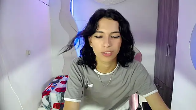 Larry_craftのライブXXXチャット