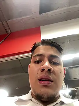 OliverTabordaaのライブXXXチャット