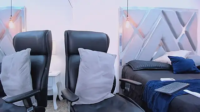 Chriss_DiamondのライブXXXチャット