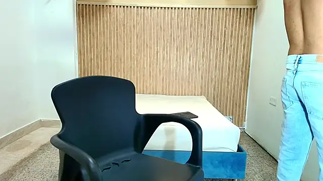 THIAM_KELLER1 Webcam Show