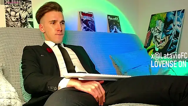 Midnighter_ webkamerás műsora