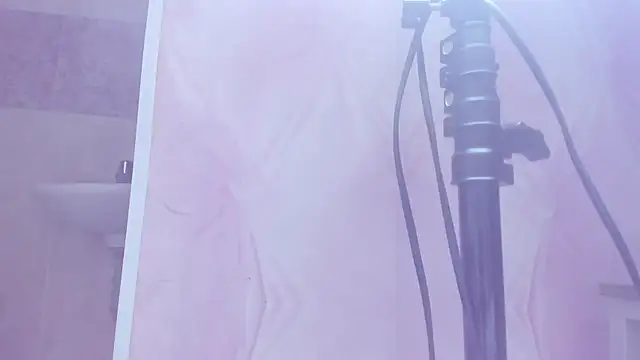 TaniaBelliniのライブXXXチャット