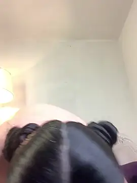 violettabond Adlı Modelin Canlı XXX Sohbeti