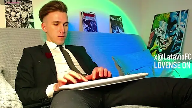 Midnighter_のライブXXXチャット