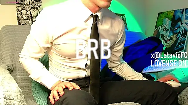 Chatroom XXX en direct de Midnighter_