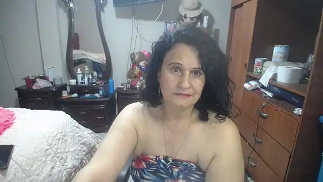jazmin_mature_: απευθείας συνομιλία ΧΧΧ