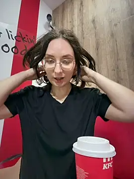 The_Snowwhitee Adlı Modelin Canlı XXX Sohbeti