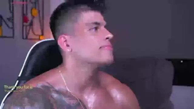 tyler_muscle1 Webcam-Show