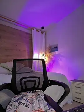 halaaa_1's Live XXX Chat