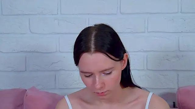 ArinaKubrick Chat XXX in diretta