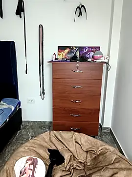 KratosAfroditacs Chat XXX live