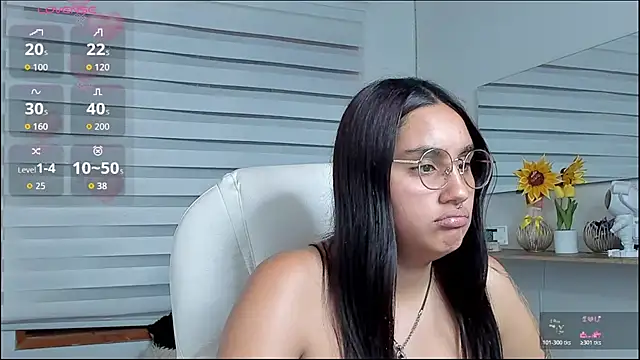 Caroline_rodriguez9's Live XXX Chat