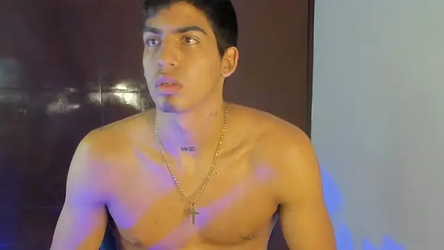 Онлайн чат XXX Milo_LatinBoy