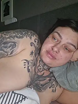 _VelvetAura_ Webcam-Show