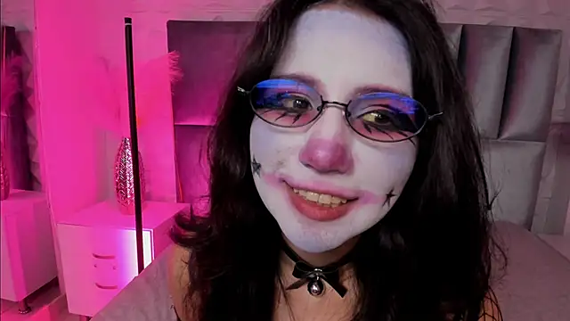 HollyPeach élő XXX-chatje