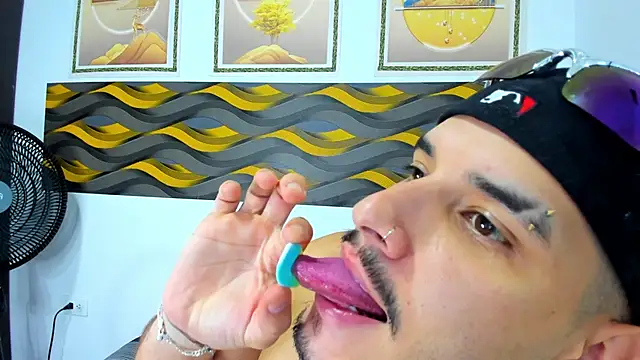 Leon_Hotx Show Webcam