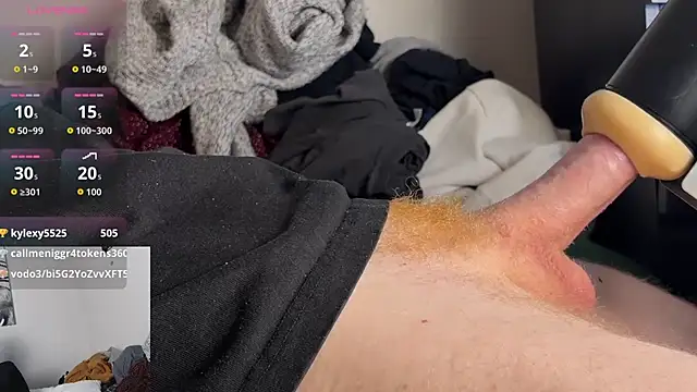 Gingerxl8 élő XXX-chatje