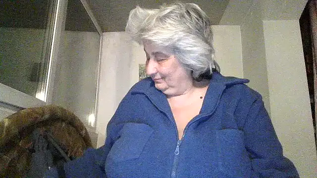 Chat XXX en directo de ExquisiteMature