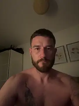 letsgetnaughty7: διαδικτυακό σόου στην κάμερα