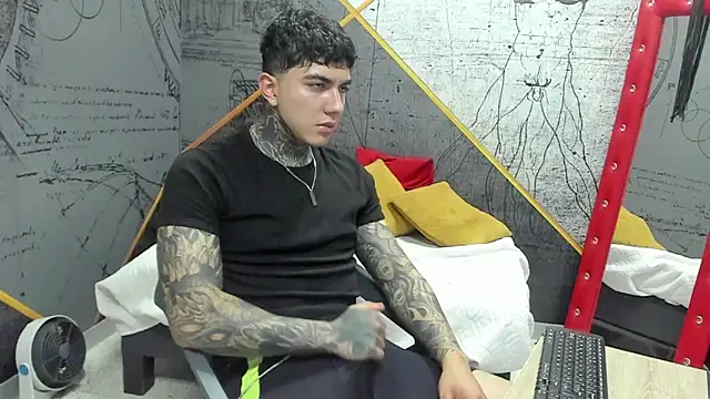 Chat +18 de Gury_tattoo ao vivo