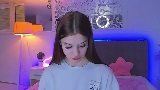 LuisaClover's Live XXX Chat