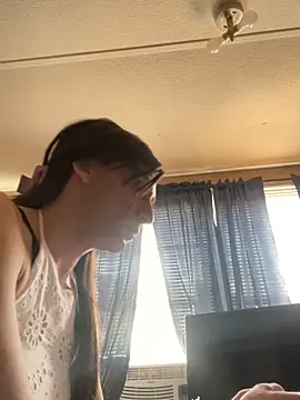 Živý XXX chat AlexAndriaStrips