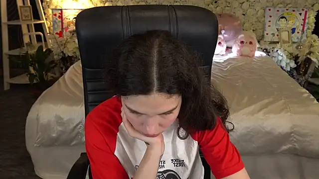 BabyFlowerrのライブXXXチャット